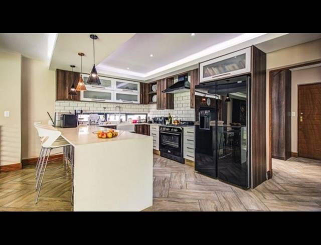 4 BEDROOM HOUSE FOR SALE IN GLEN MARAIS